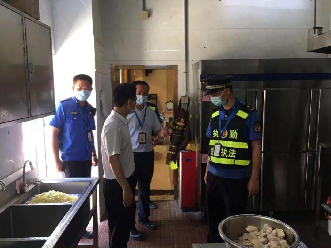广州疫情防控成效显著，仍需保持警惕