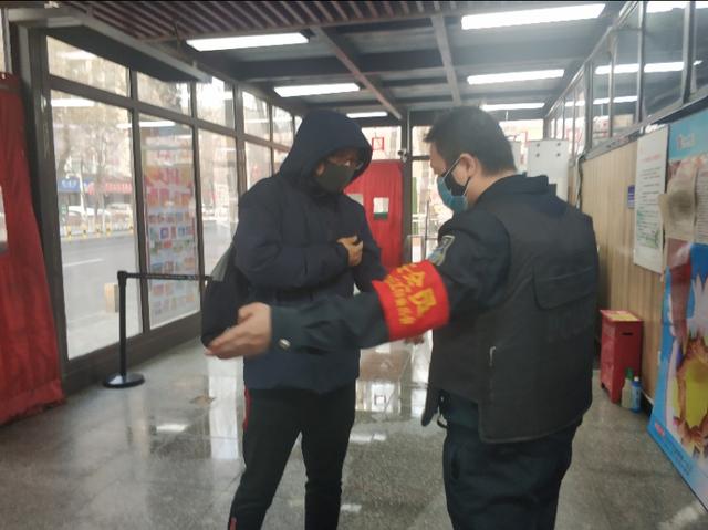 新疆乌鲁木齐疫情防控指挥部，坚决打赢疫情防控阻击战