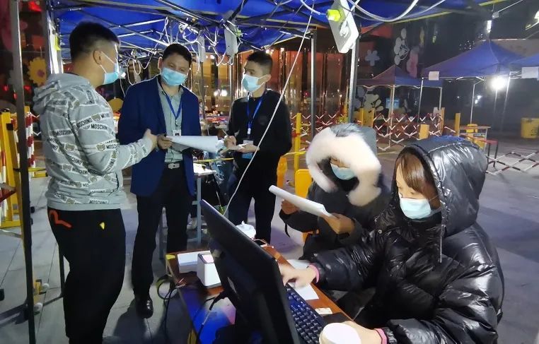 重庆精准施策，共筑疫情防控安全防线