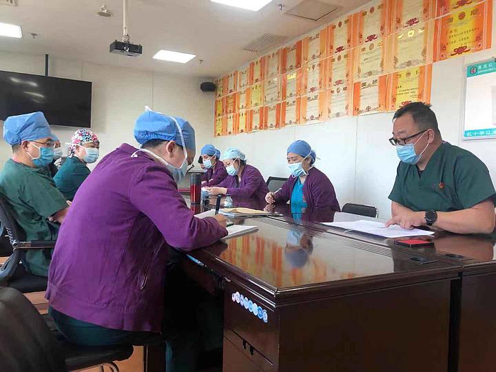 青海省与广东省疫情管控政策对比研究