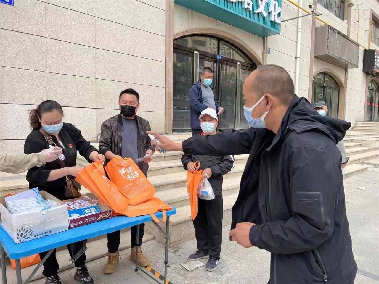 青海省与郑州疫情管控政策比较研究