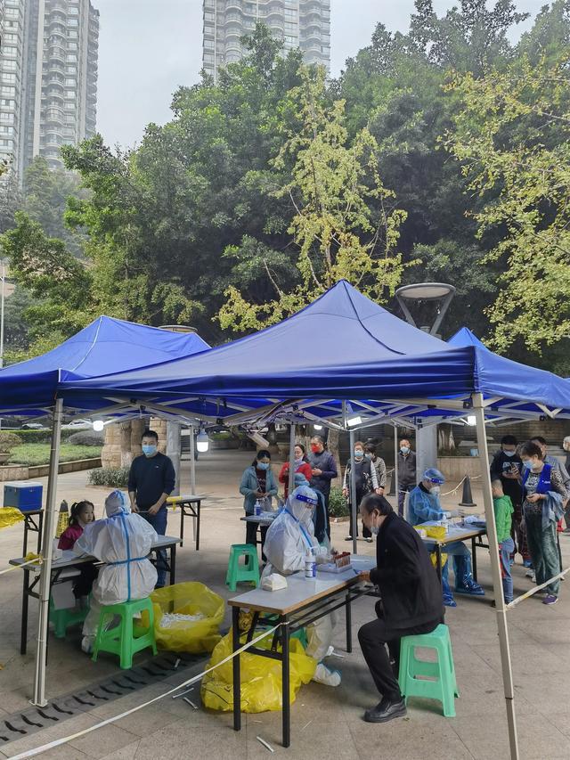 重庆精准施策共筑疫情防控安全防线