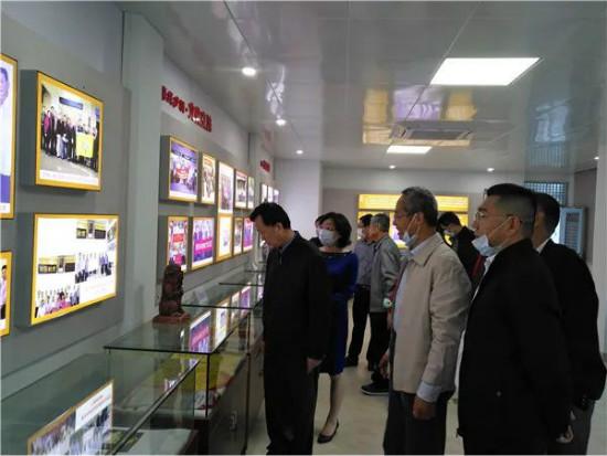 重庆与福建，疫情报告、防控成效及未来展望