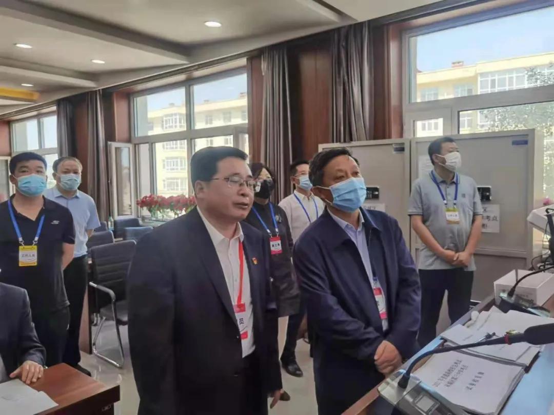 双城联动下的疫情防控挑战与希望