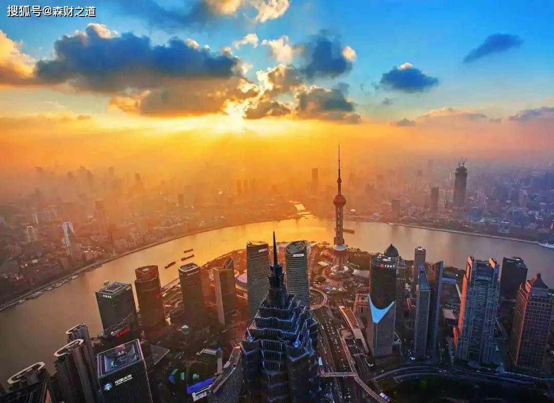 上海与成都，疫情下的城市交响曲