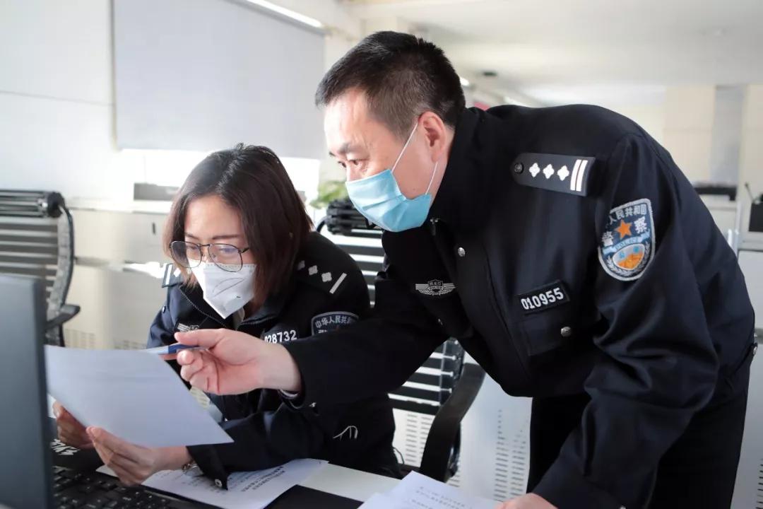 上海与哈尔滨，疫情下的城市共舞