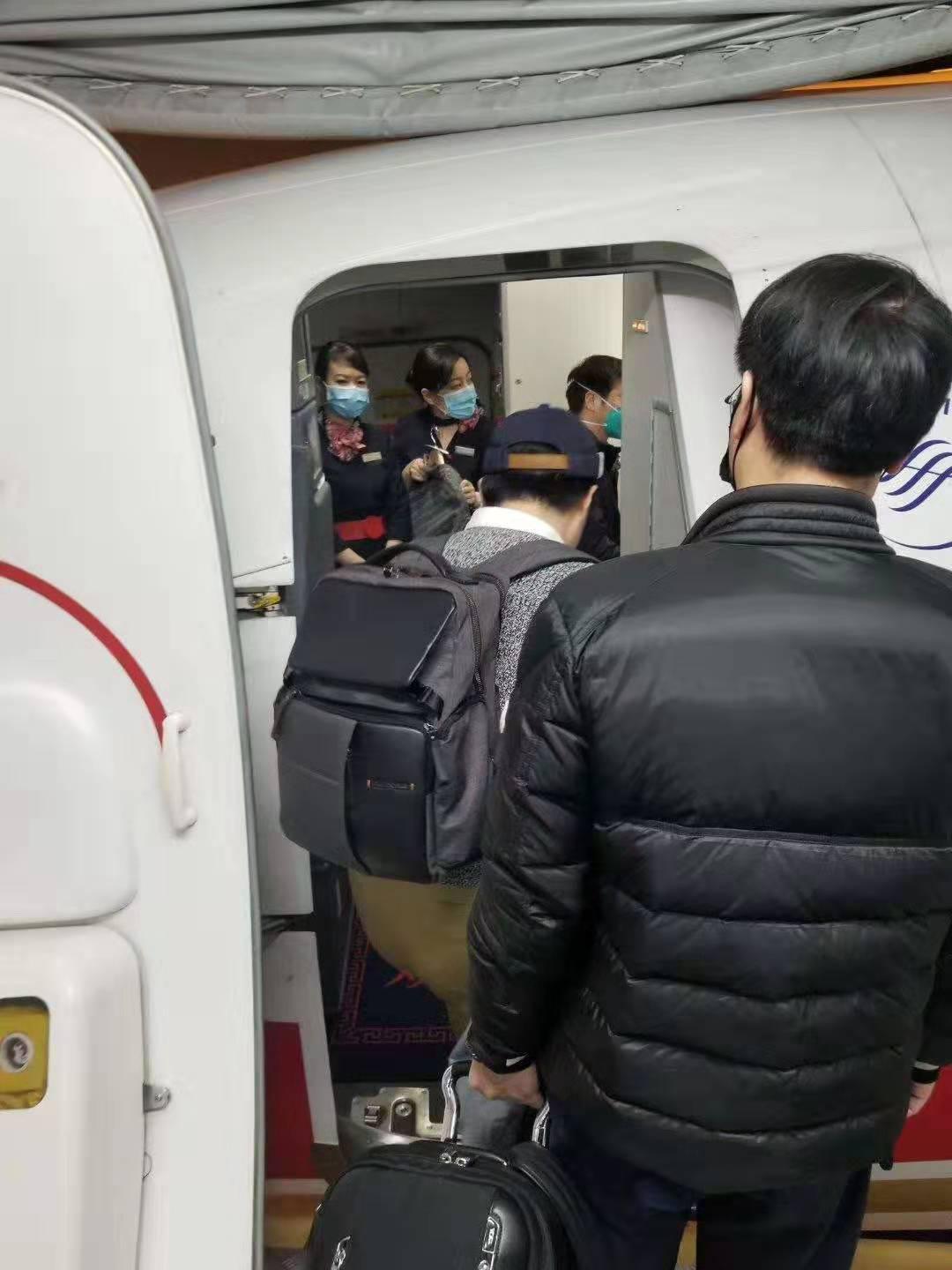 上海病毒感染最新分析报告，疫情持续得到控制，但仍需保持警惕