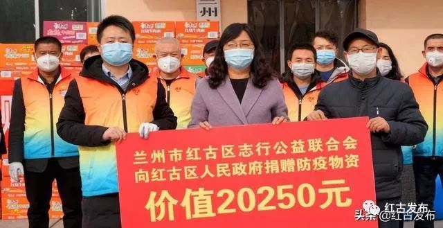 上海全民抗疫，面对严峻挑战，全民共克时艰