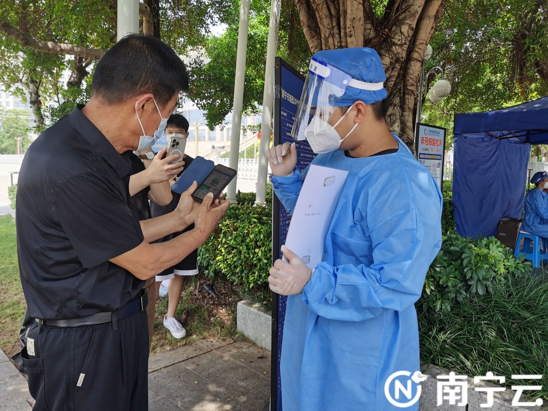 南宁精准防控助力城市复苏