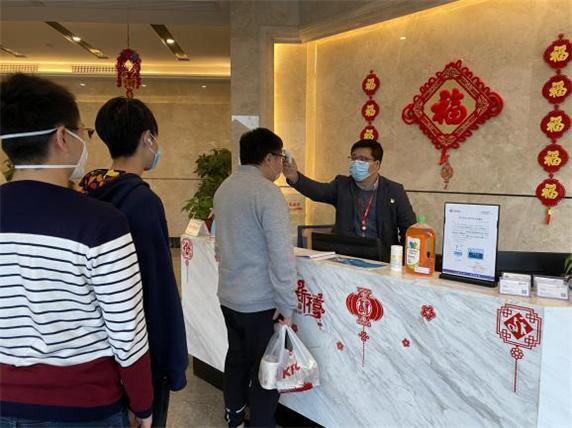 贵州广州疫情防控成效显著 经济稳步复苏
