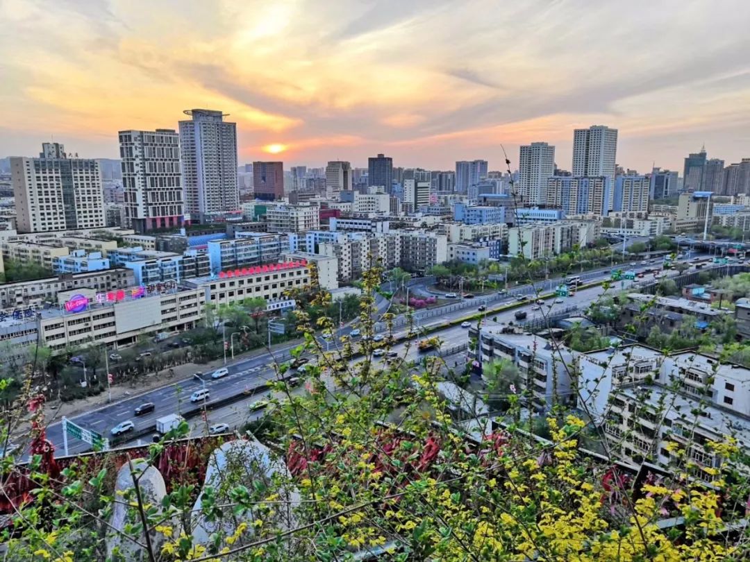 精准施策下的乌鲁木齐城市复苏