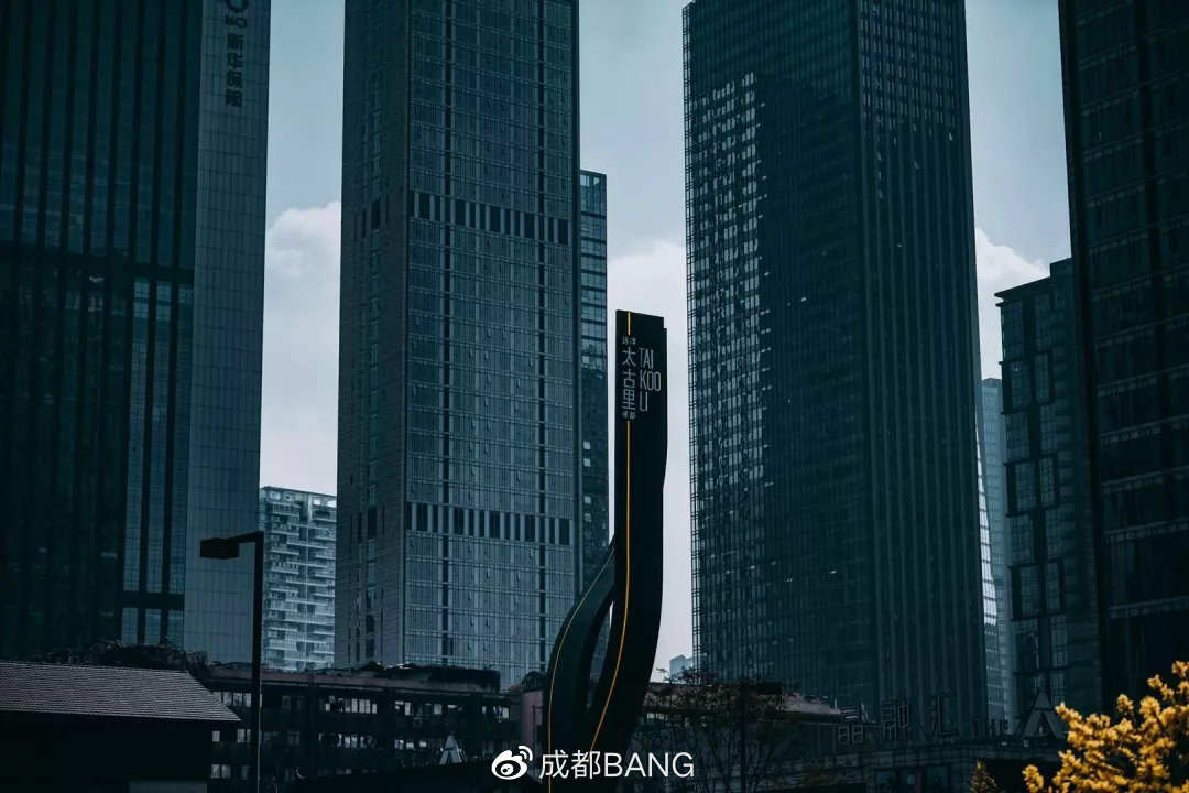 疫情下的成都，挑战与希望并存