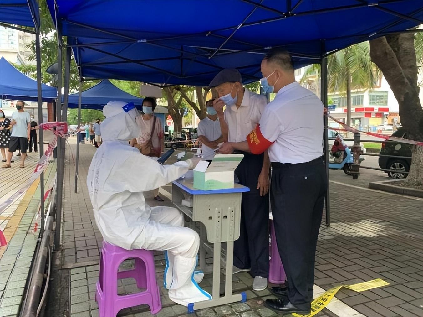 海口疫情下的城市生活与防控措施，如何保障市民健康与安全？