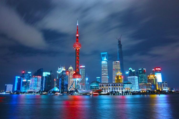 精准防控下的上海城市复苏与挑战
