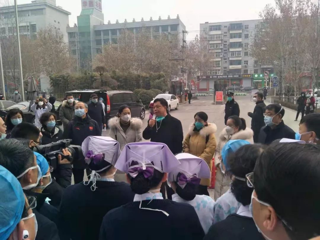 安徽千里驰援武汉，共克时艰