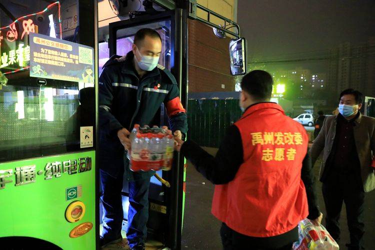 粤澳携手共筑健康防线，广东省疫情政策通知与澳门最新动态