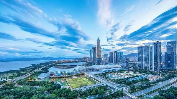 上海，疫情应对与城市复苏的全方位观察